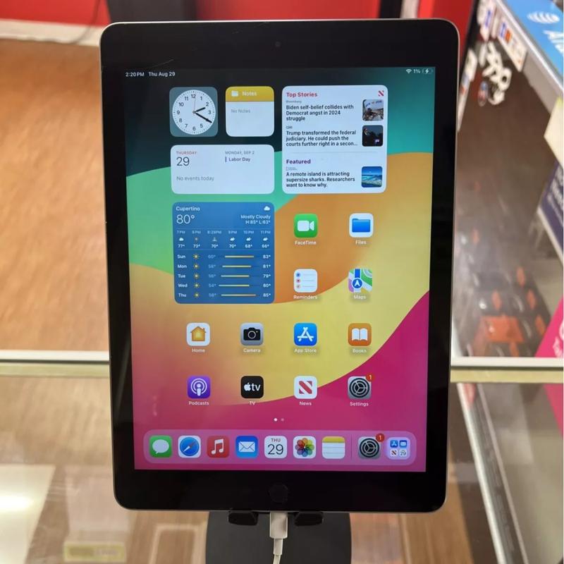 https://cdn-01.yolobuyer.com/products/1730036617396589004/pics/c8ce8d808bac4d159a39e37623b7dcde.jpeg